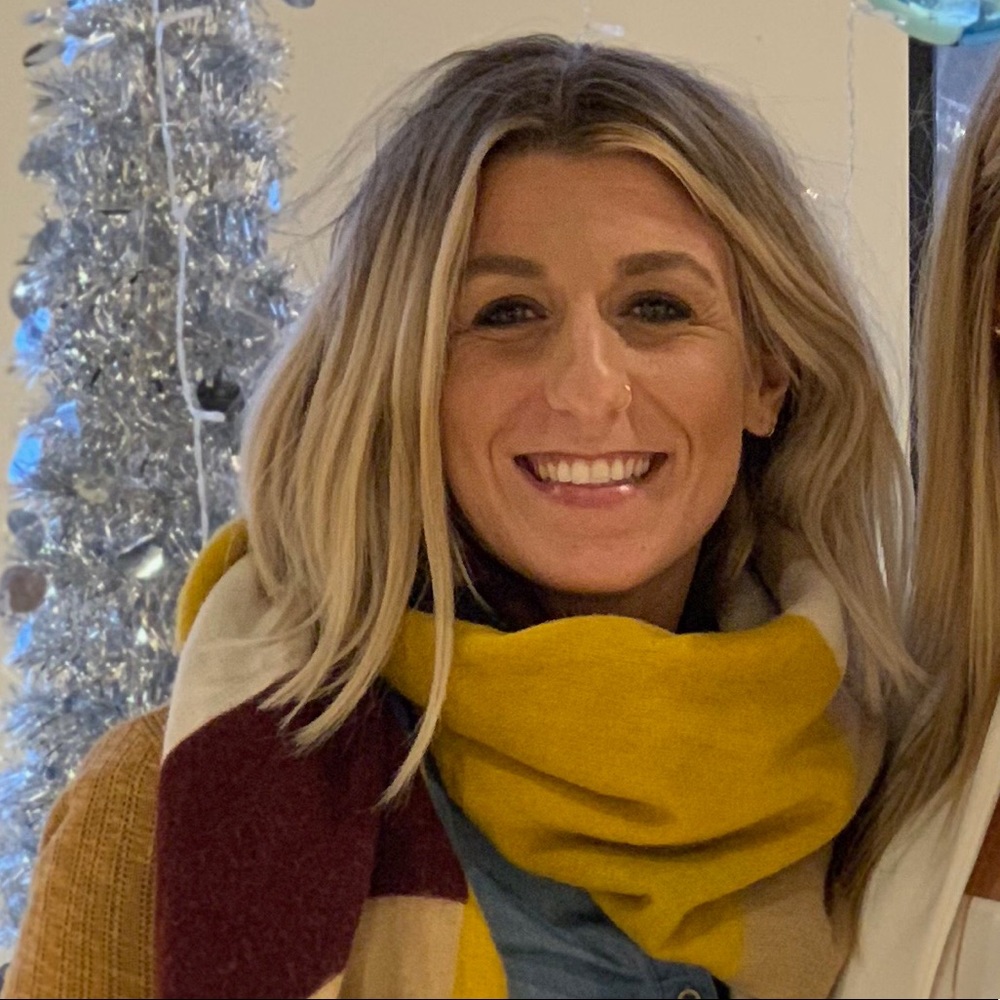 Meet your Posher, Angela